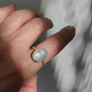 Silver fluorite statement ring, oval fluorite ring, pale green fluorite, minimal sto,ne ring, Spiritual growth ring,Chakra Alignment jewelry