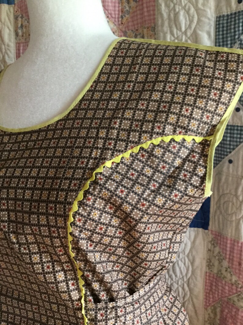 retro bib apron vintage cotton vintage clothing kitchen collector embellishment, pull over kitchen apron yellow rick rack