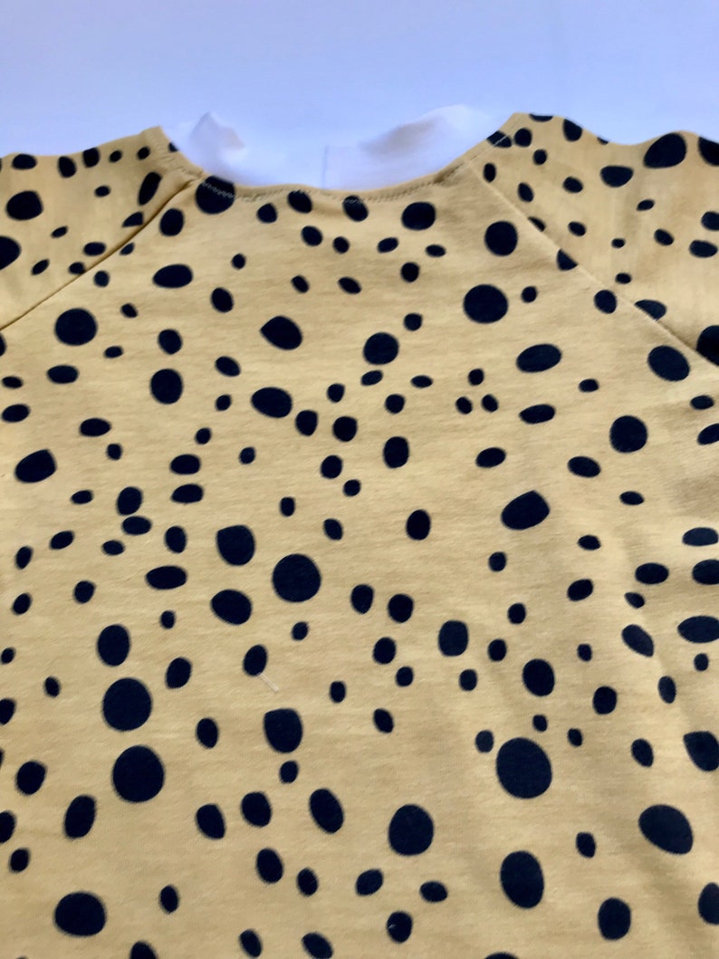Leopard Clothes Organic Baby Leopard T shirt Raglan T Shirt Baby Spotty Top Toddler Spotty Top Scandi Clothes Baby Shower Gift |