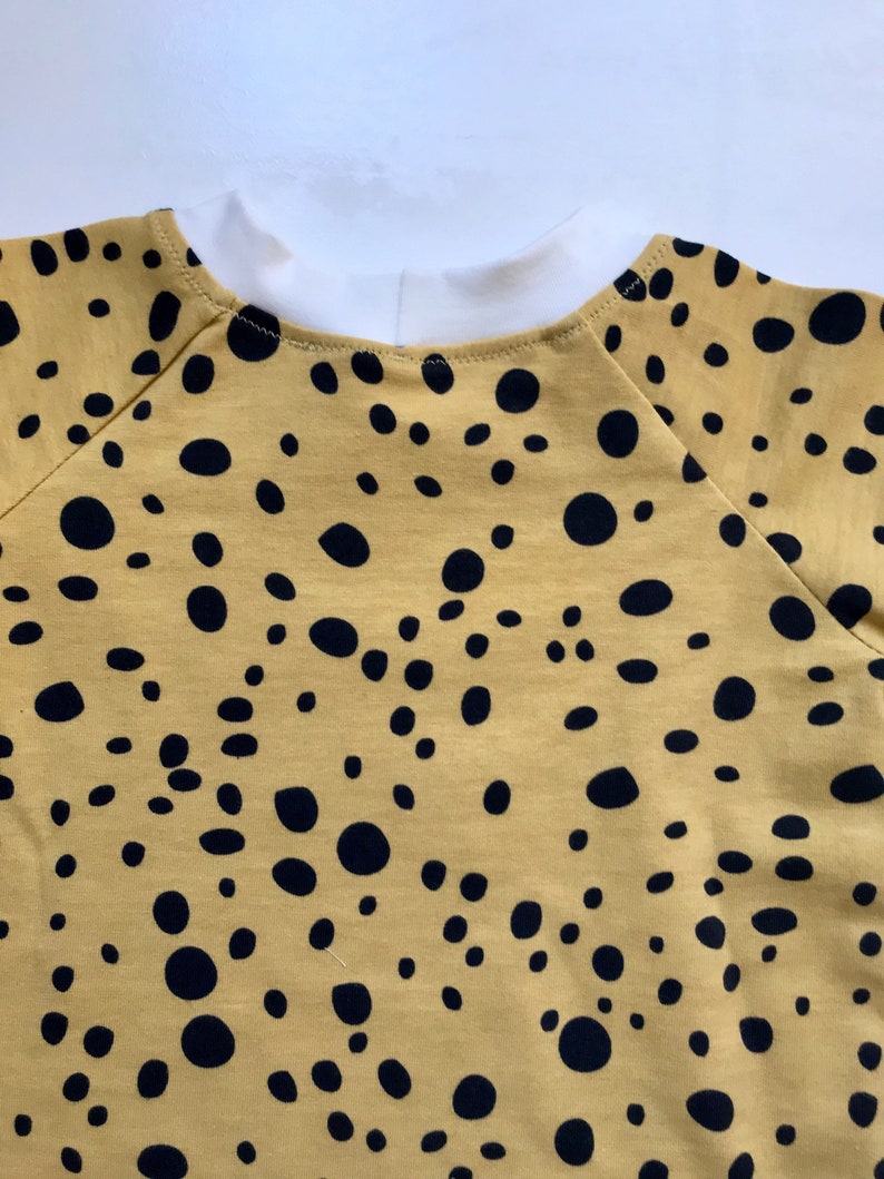 Leopard Clothes Organic Baby Leopard T shirt Raglan T Shirt Baby Spotty Top Toddler Spotty Top Scandi Clothes Baby Shower Gift |