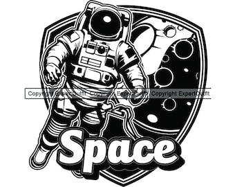 Op de afbeelding: Zwart-wit afbeelding van een astronaut in een ruimtepak, zwevend in de ruimte. De astronaut staat voor een schildvormig ontwerp met een maan en sterren. Het woord "Space" is vetgedrukt.