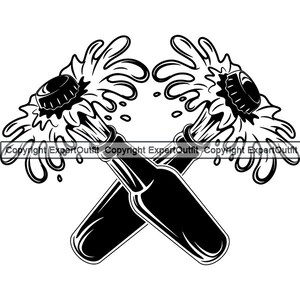 Puede incluir: Dos botellas de cerveza en blanco y negro con tapas que se salen y salpican líquido. Las botellas están cruzadas una sobre la otra.