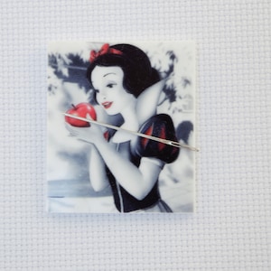 Schneewittchen inspirierter Needleminder / Disney inspirierter Needleminder
