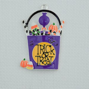 Trick or Treat Bucket Needleminder / Candy Bucket Needle Minder