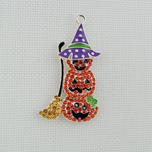 Broomstick and Pumpkins Needle Minder / 3 Jack O Lantern Needle Minder