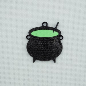 Black Cauldron Needle Minder / Witches Pot Needleminder