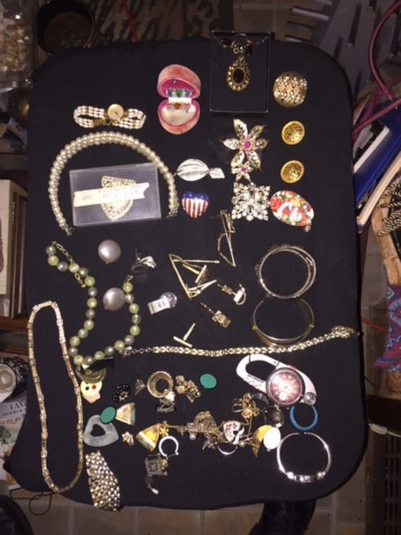 Vintage Costume Jewelry
