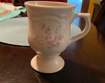Pfaltzgraff tea rose mugs pedestal