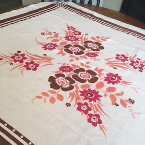 Retro Floral Linen Tablecloth; Vintage Linen Tablecloth; 1940&#39;s-1950&#39;s Linens; Brown and Pink Floral Linens; MidMod Linens