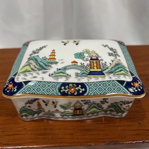 Coalport Bone China Trinket Box; Chinese Willow Pattern; Cigarette Box; Chinoiserie Decor