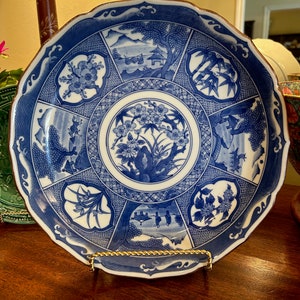 Large Vintage Arita Blue and White Porcelain Scalloped Rim Dish/Bowl Made for Gumps; Signed; Chinoiserie; Grandmillennial
