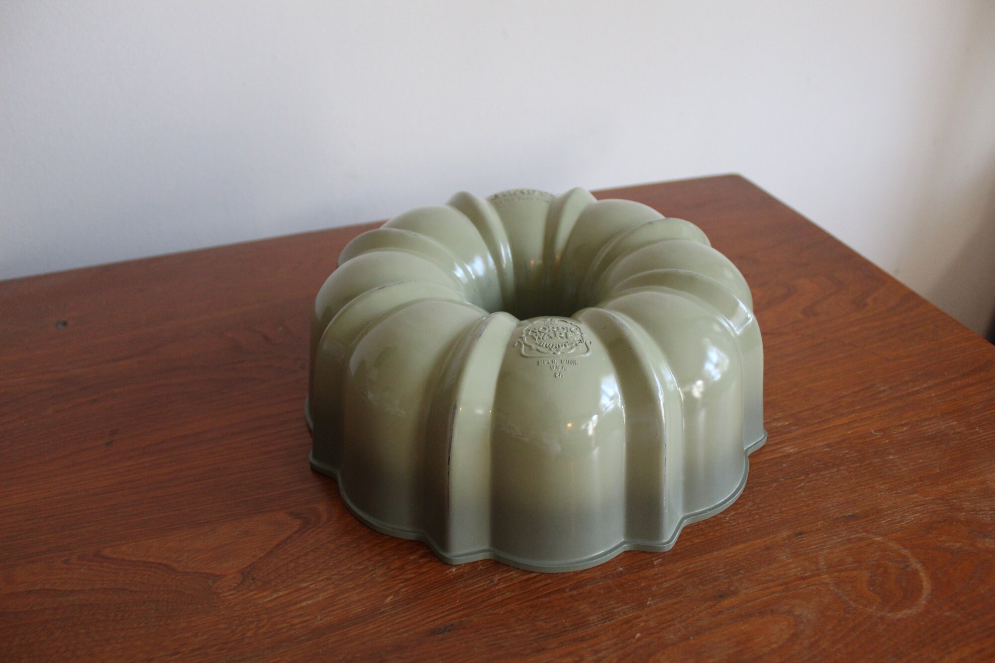 Bundt Pan for sale Only 3 left at 75