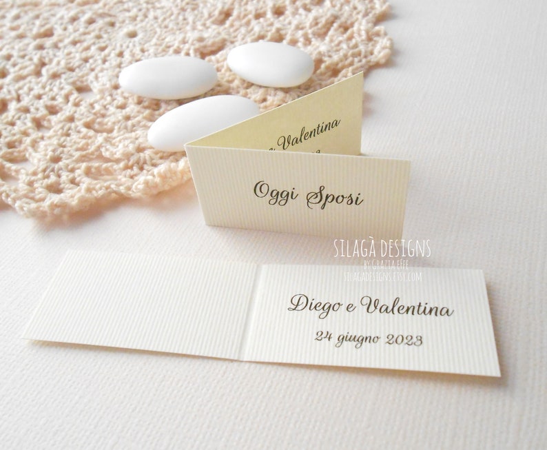 Wedding favor tags customizable with the names date and a short phrasre Small gift tags handmade in Italy Ivory hang tags for wedding image 1