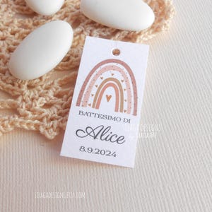 Etiquetas de nascimento retangulares para confetes com arco-íris | Cartões para lembrancinhas de batizado e aniversário para meninas 2,5 x 4,5 cm | Itália