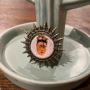 Bronze Frida Brooch