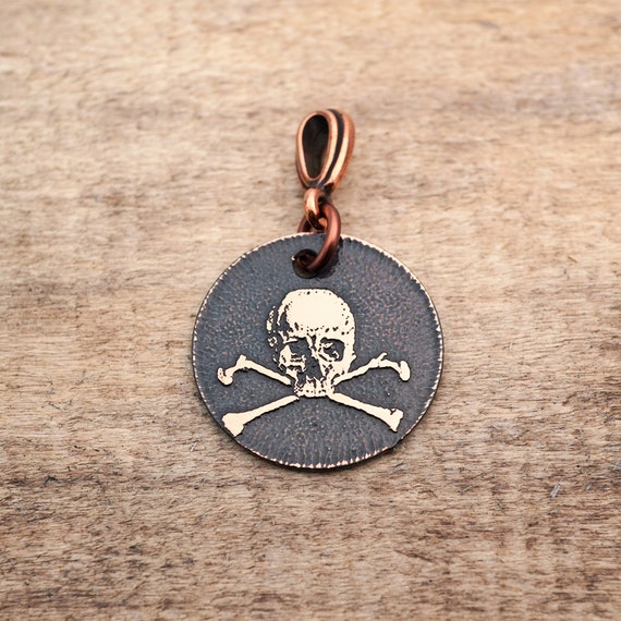 Sterling Silver Womens 1mm Box Chain Mini Skull And Crossbones Jolly Roger Pendant Necklace Sterling Silver Womens 1mm Box Chain Mini Skull And Crossbones Jolly Roger Pendant Necklace