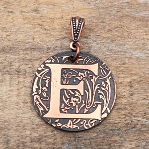 Initial E Pendant, Round Flat Antiqued Metal Monogram Jewelry, 28mm - Etsy