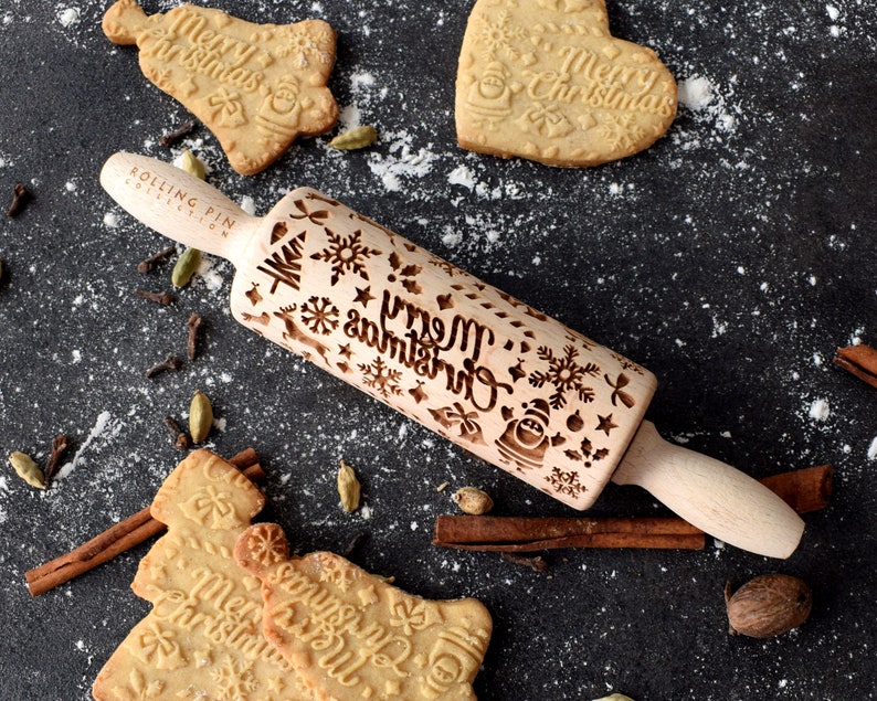 Nudelholz klein, Teigroller klein, Rolling Pin, graviert Teigroller, ein Geschenk für den Urlaub, SCHNEEBALL UND WEIHNACHTSBAUM Bild 3