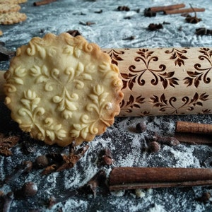 THREE FLOWERS rolling pin, embossing rolling pin, laser engraved rolling pin, gift for Christmas