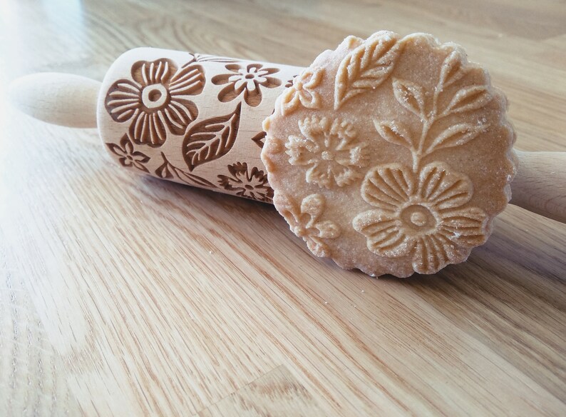 FLOMICHAEL Embossing rolling pin, laser engraved rolling pin, flowers small rolling pin image 3