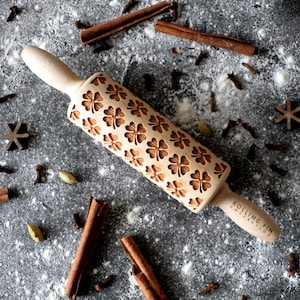 FOUR-LEAF CLOVER Embossing rolling pin, laser engraved rolling pin, Wood roller