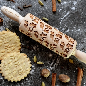 FOX small rrolling pin for embossed cookies, made of beeh wood