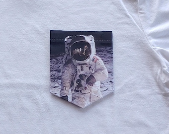 Astronaut - Outer Space Pocket T-Shirt