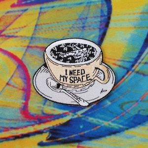 Toppa ricamata termoadesiva &quot;I Need My Space&quot;