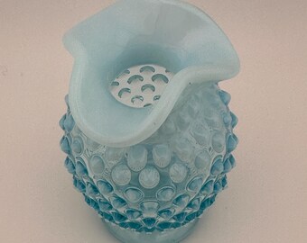 ビンテージ　フェントン ボンボンデッシュ Vintage Fenton Art Glass Bon Bon Dish in Opalescent Blue Hobnail