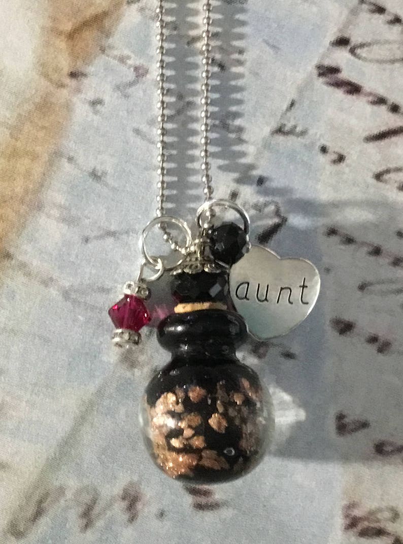 YNCHERISH Necklace Ashes Jewelry Newest Arrive 4 Heart Together Memorial Jewelry Personlized Charm Ash Keepsake Pendant Necklace For Friend Family Pet