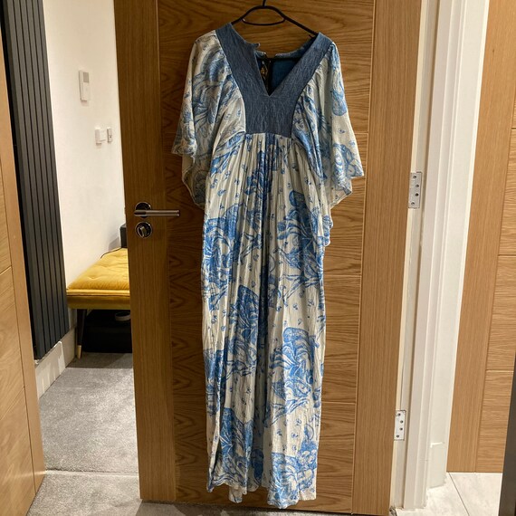 Ayesha davar vintage 70s portrait dress Botticelli