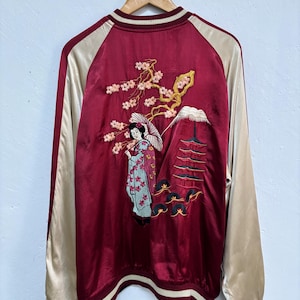 Vintage Sukajan Souvenir Rayon Reversible Jacket “ Geisha Motifs “ / Japanese Souvenir Jacket Red , Black With Gold Essence Colour / Size XL