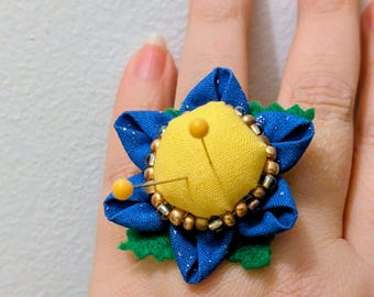 Pincushion ring - flower pincushion