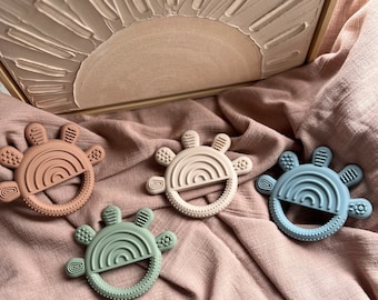 Silicone Baby teething ring. Reaching all teeth. Baby teether.