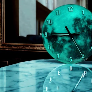 Reloj de pared grande que brilla en la oscuridad. Luna. Diámetro 30 cm (11,8 pulgadas)