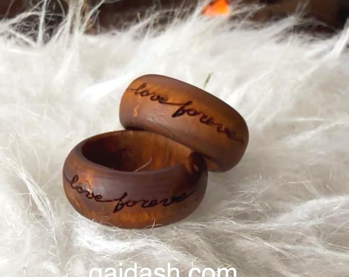 Boho-style wooden jewelry ring with engraved love message “ Love forever"