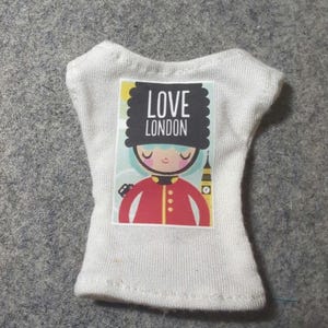 Retro Travel Vintage Pulp Posters Graphic Pastel Slouchy T-shirts for 1/6 Scale Fashion Dolls love London