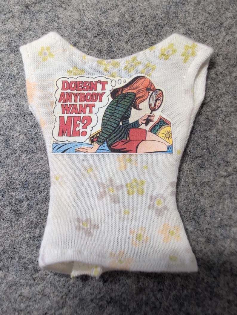 Retro Travel Vintage Pulp Posters Graphic Pastel Slouchy T-shirts for 1/6 Scale Fashion Dolls does anybody want me