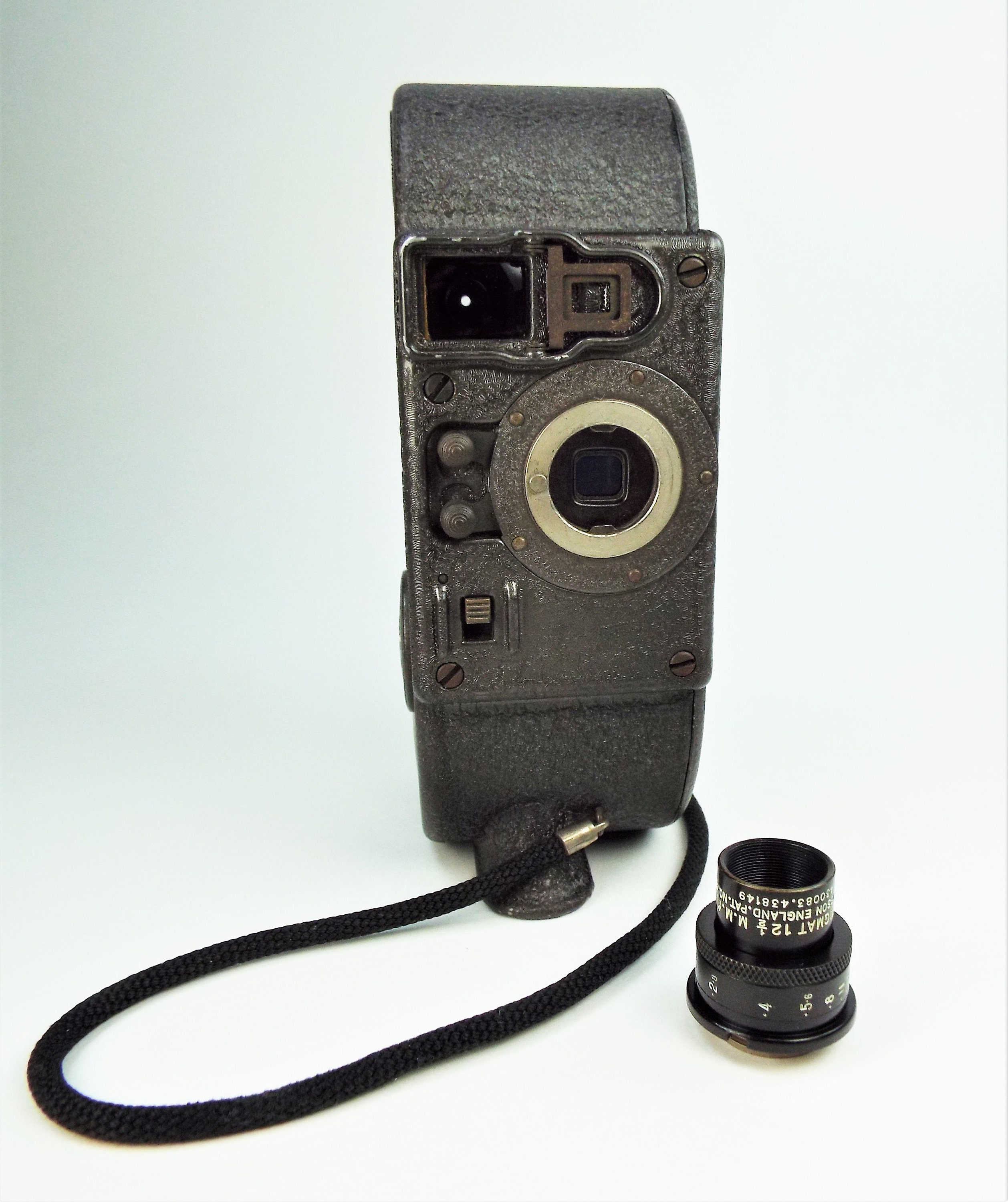 Bell & Howell Filmo Model 134B Double Run Eight Cine Movie Camera Vintage 1937 Motor Winds