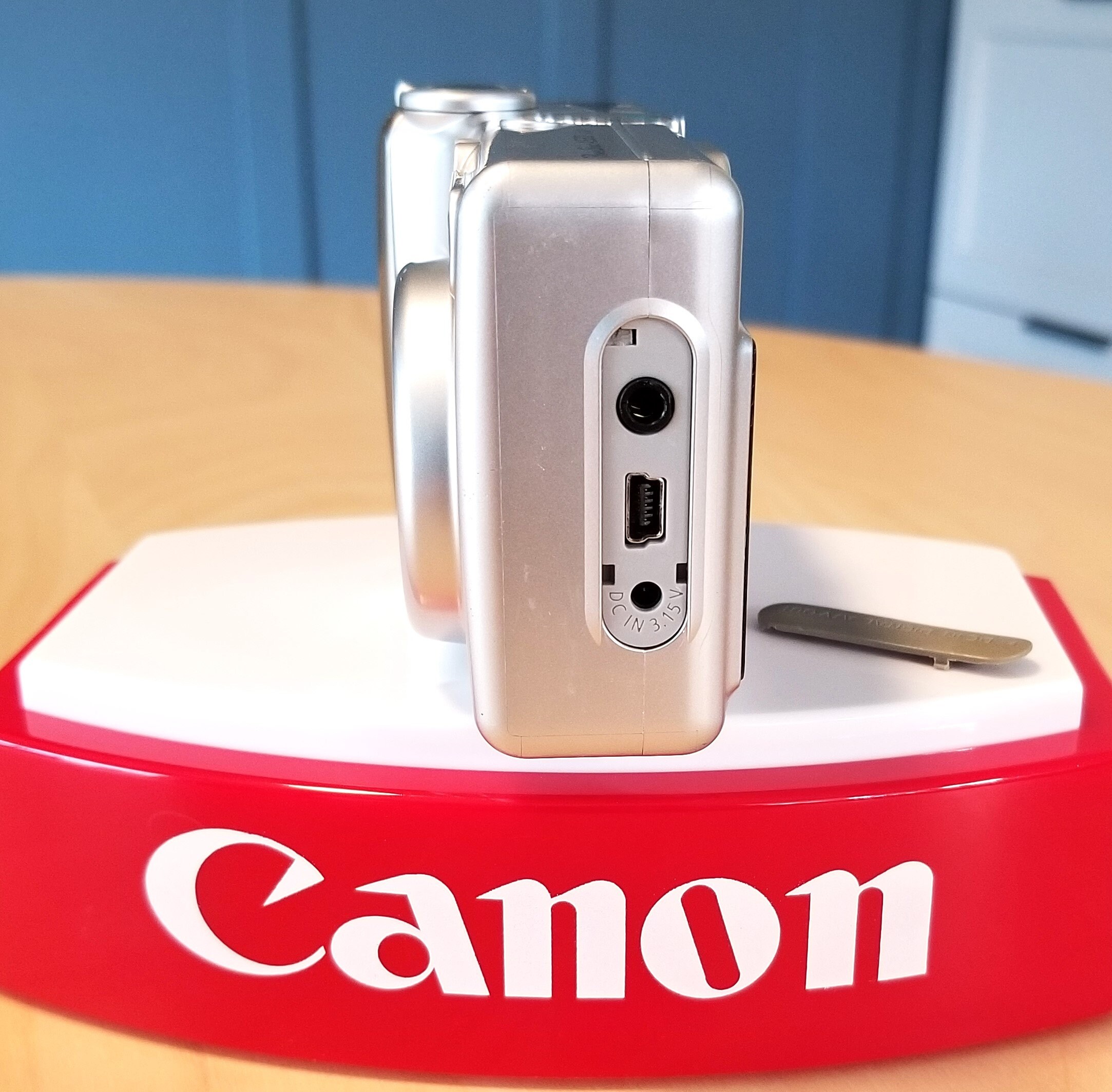 Canon PowerShot A530 AiAF Digital Camera w/ Canon 4X Zoom Canon PowerShot A530 AiAF Digital Camera w/ Canon 4X Zoom