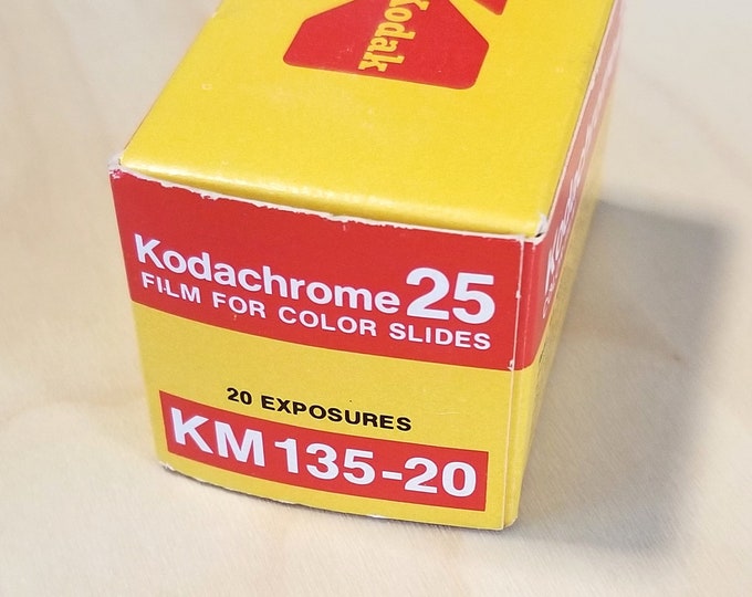 Vintage Kodak Kodachrome 25 / 35mm Color Slide Film - 20 Exposures - New and Unopened - Expired November 1975 - Rare Collectible Display