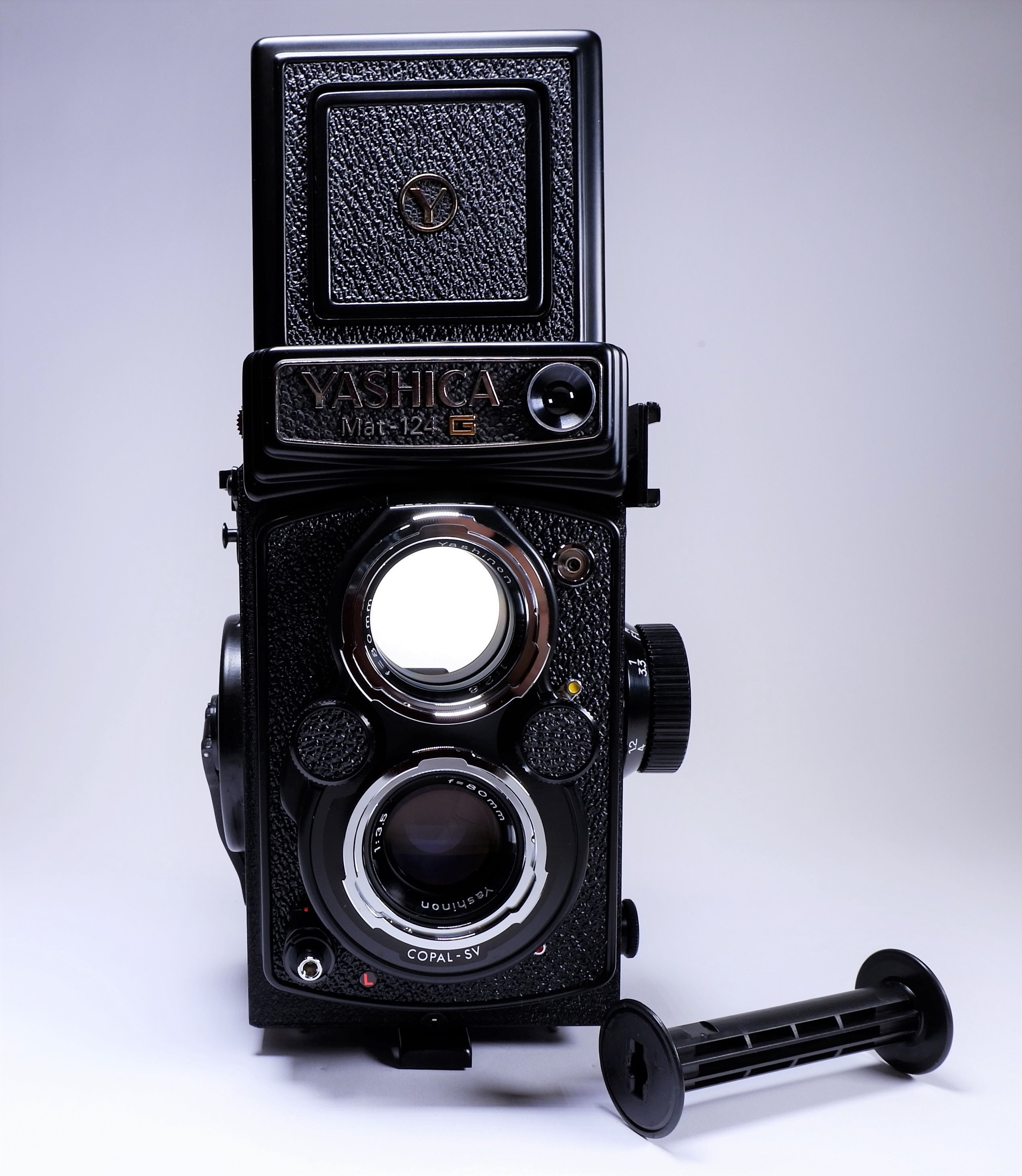 Vintage YashicaMat 124G Twinlens Reflex TLR Medium Format Camera