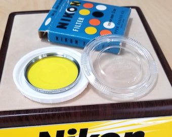 Nikon Nikkor 52mm Y48 Yellow Filter w/ Box and Case - Chrome Rim, Minty