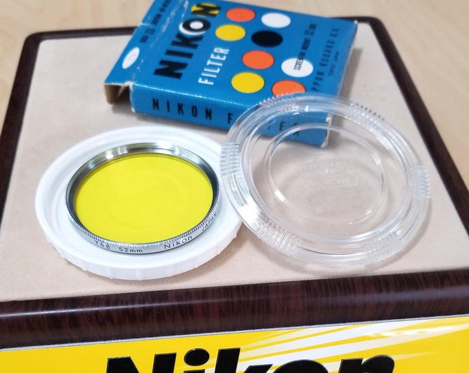 Nikon Nikkor 52mm Y48 Yellow Filter w/ Box and Case - Chrome Rim, Minty
