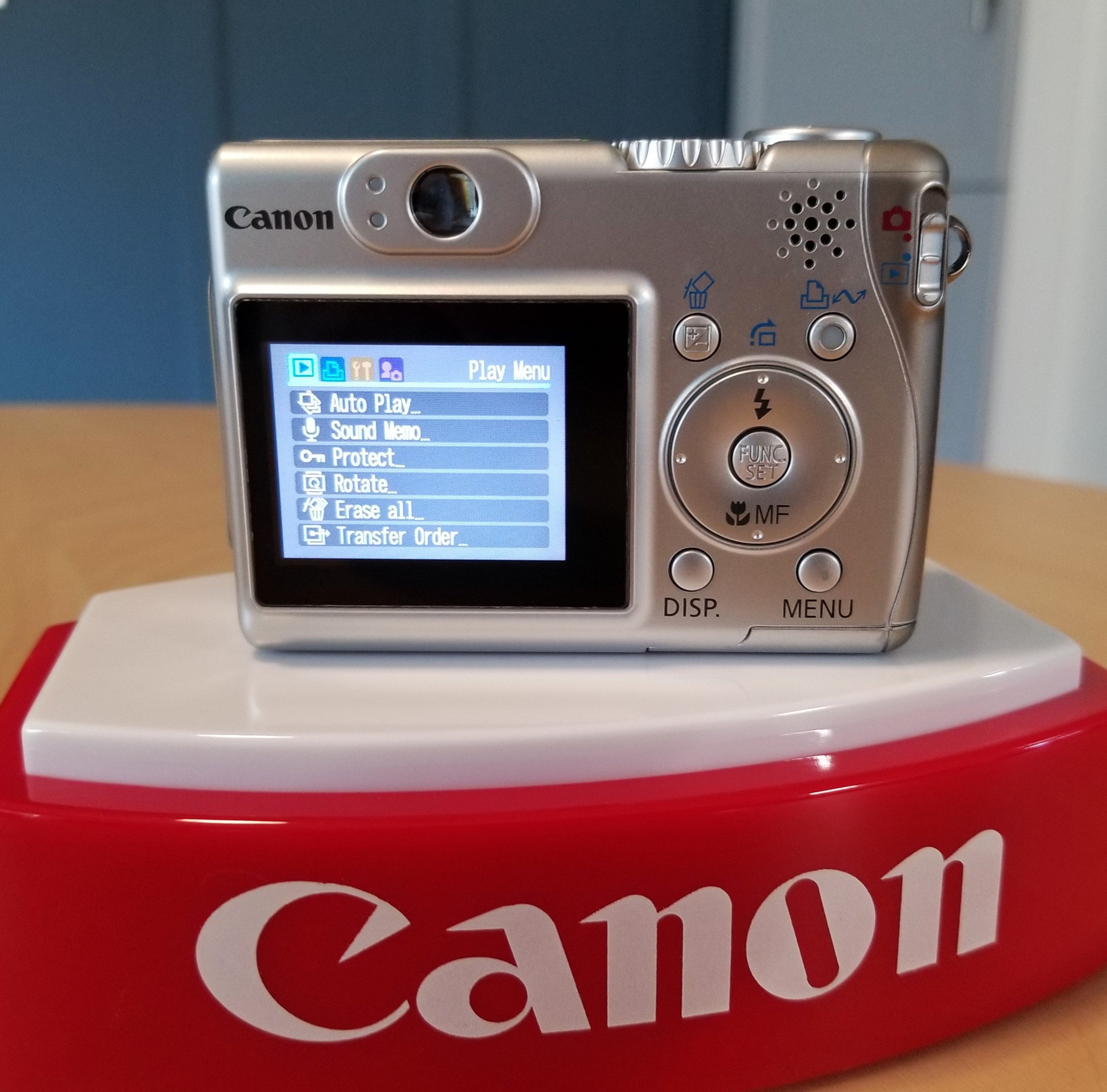 Canon PowerShot A530 AiAF Digital Camera w/ Canon 4X Zoom Canon PowerShot A530 AiAF Digital Camera w/ Canon 4X Zoom