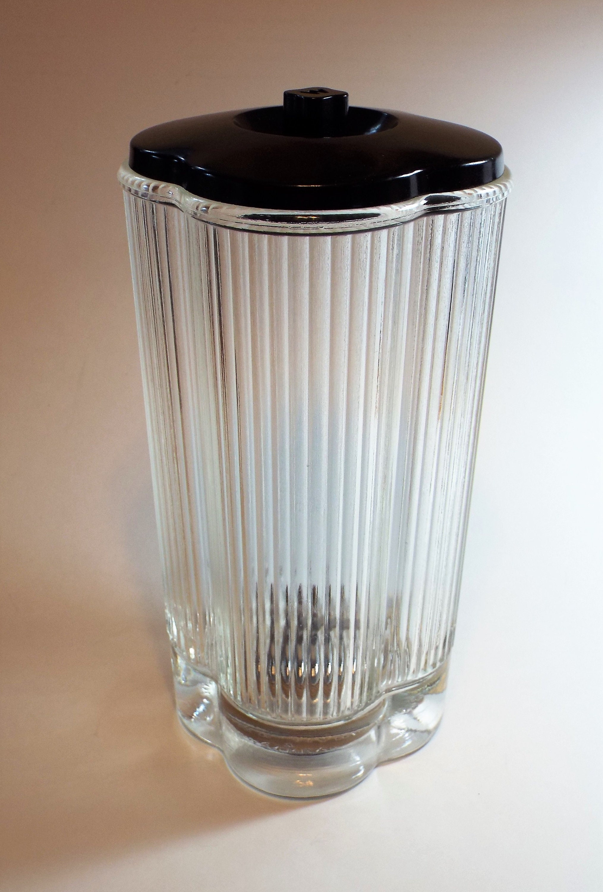 Rare 1950s Waring Blender Pyrex Cloverleaf Glass Jar with Original