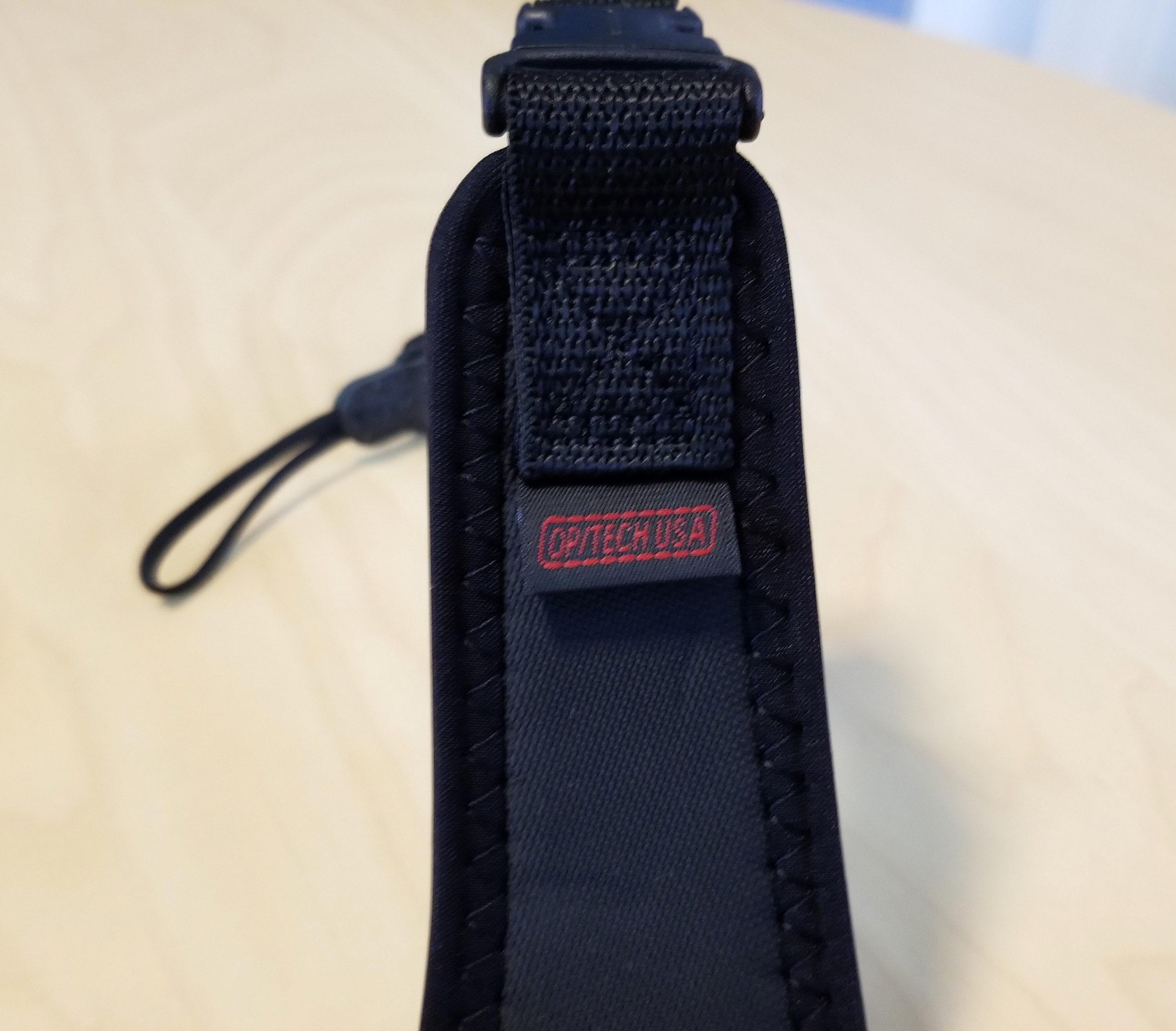 Canon Professional Services (CPS) Padded Neoprene Camera Canon Professional Services (CPS) Padded Neoprene Camera