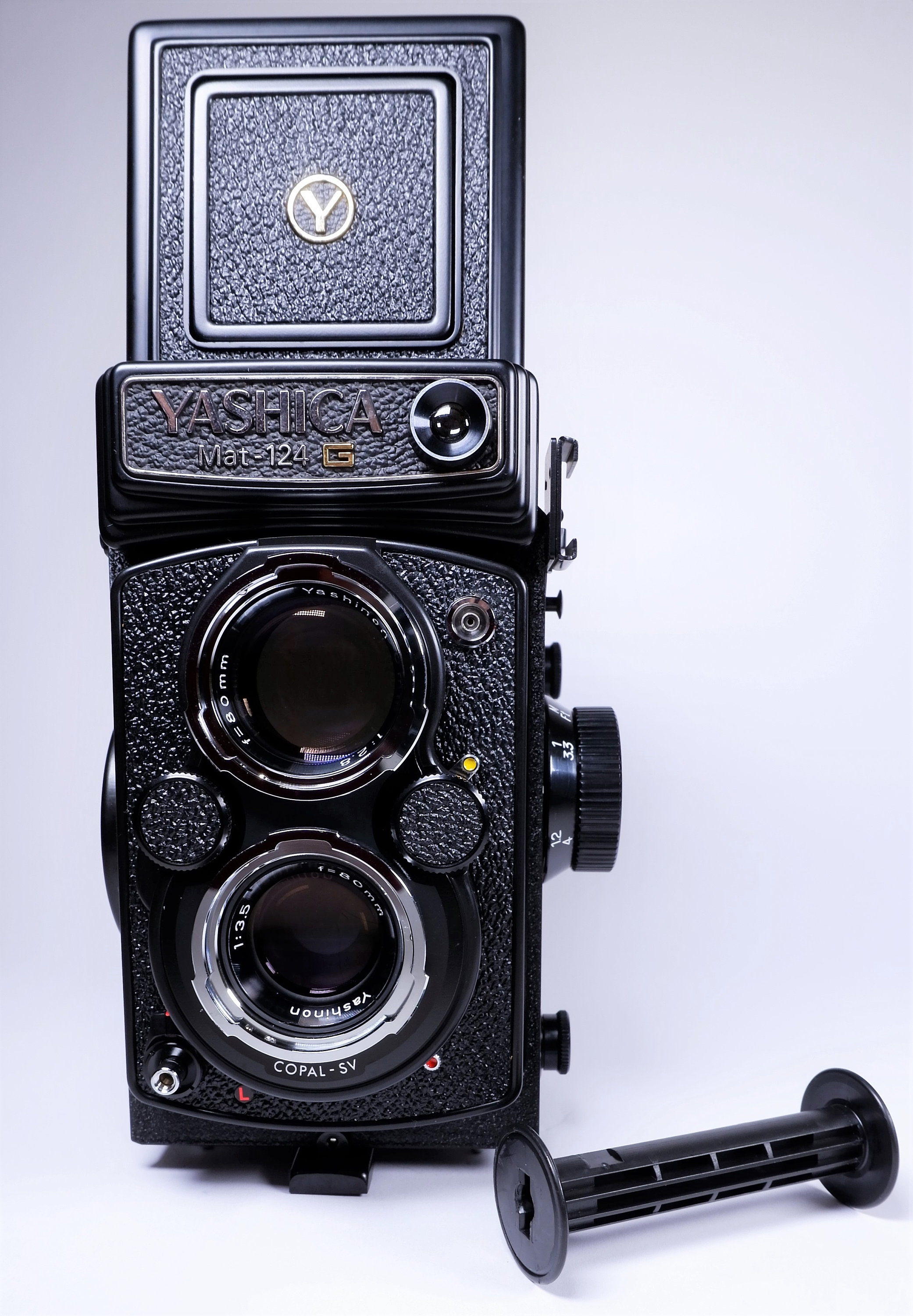Vintage YashicaMat 124G Twinlens Reflex TLR Medium Format Camera