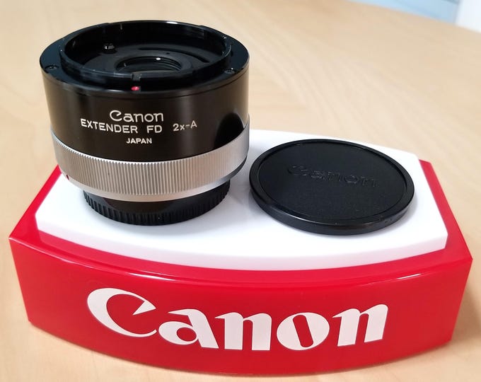 Classic Canon Extender FD 2x-A w/ Case and Canon Caps - Clean, Clear - Tested - Minty
