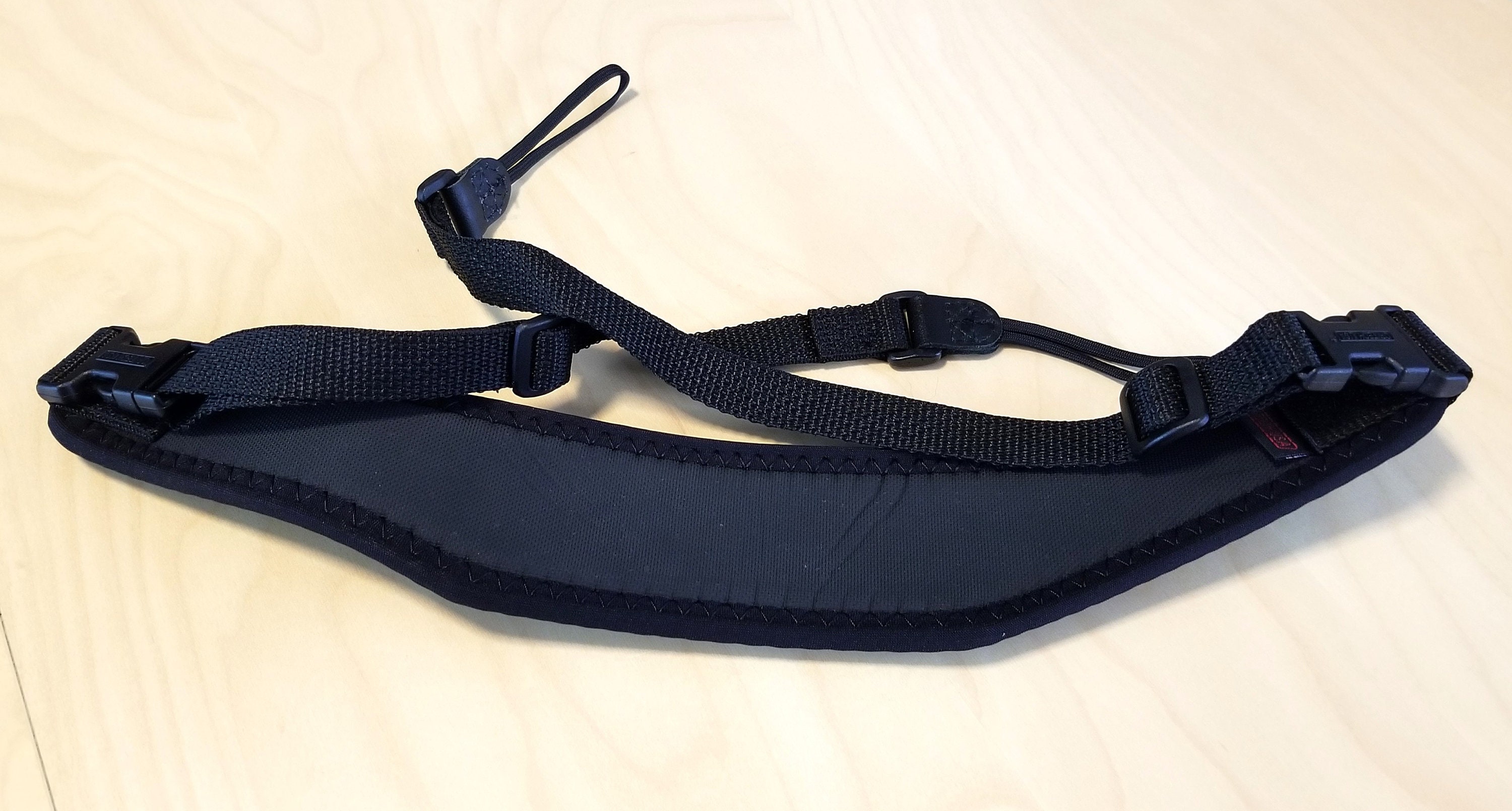 Canon Professional Services (CPS) Padded Neoprene Camera Canon Professional Services (CPS) Padded Neoprene Camera
